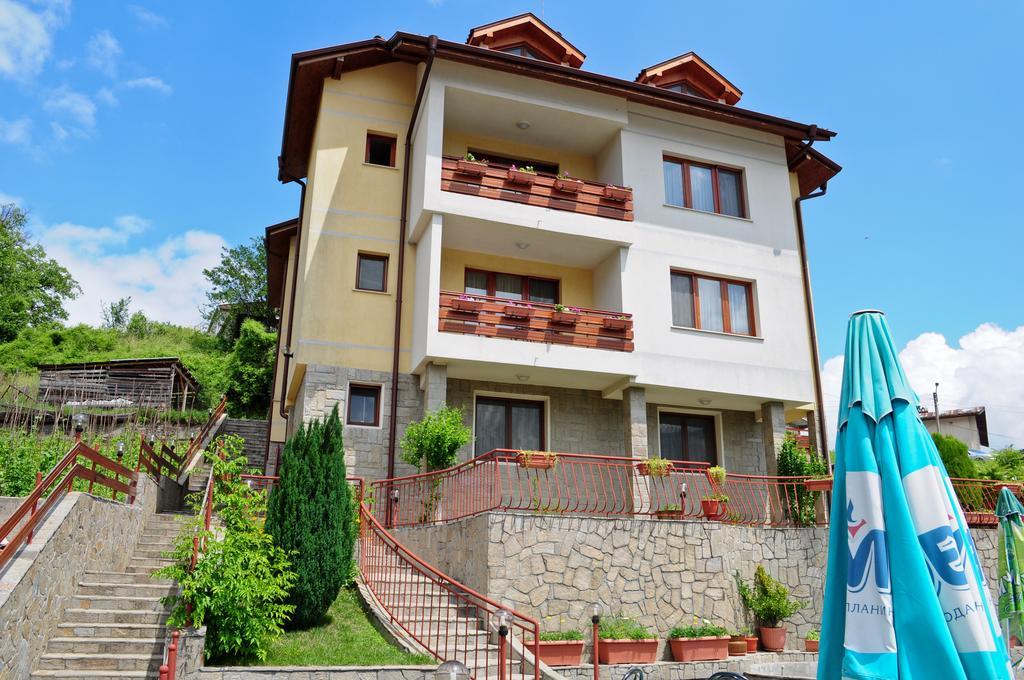 Kris Guest House Dövlen Dış mekan fotoğraf